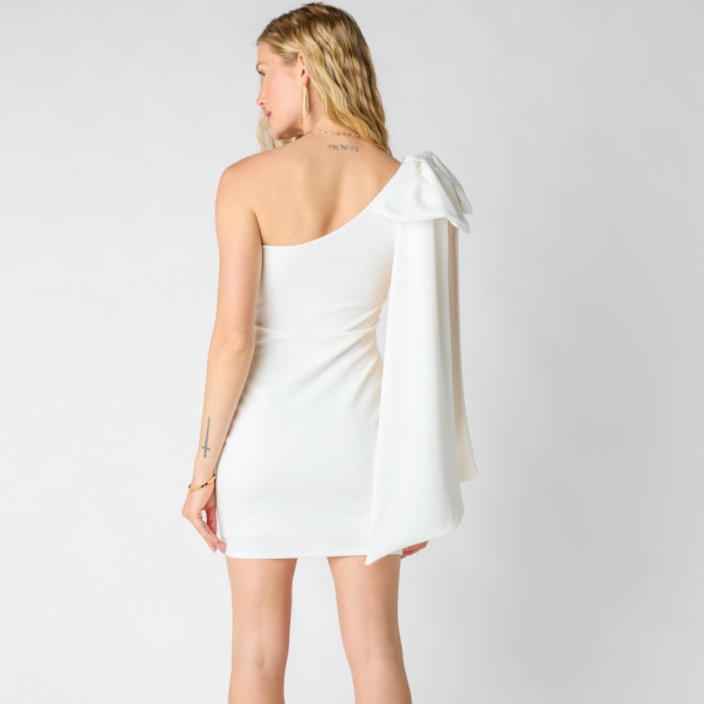 Vestique dress